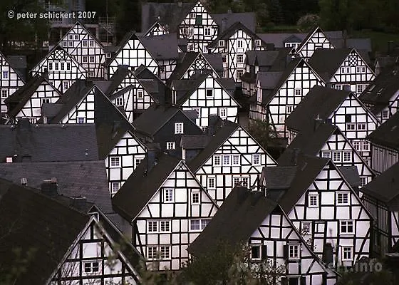 Hollaender Eck Lennestadt